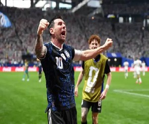 التانجو في نهائي كأس العالم للمرة الثانية على التوالي
الإجابة دومًا ميسي.. الأرجنتين تعبر لنهائي المونديال بسلاح قتل المصريين